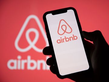 Airbnb adjusted EBITDA up 28% year over year as inventory grows to nearly 8M